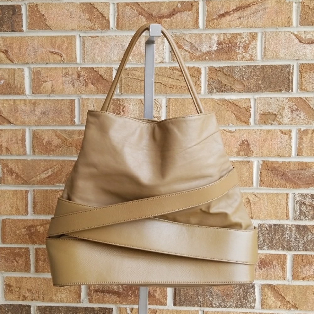 Zac spoke Zac Posen bag